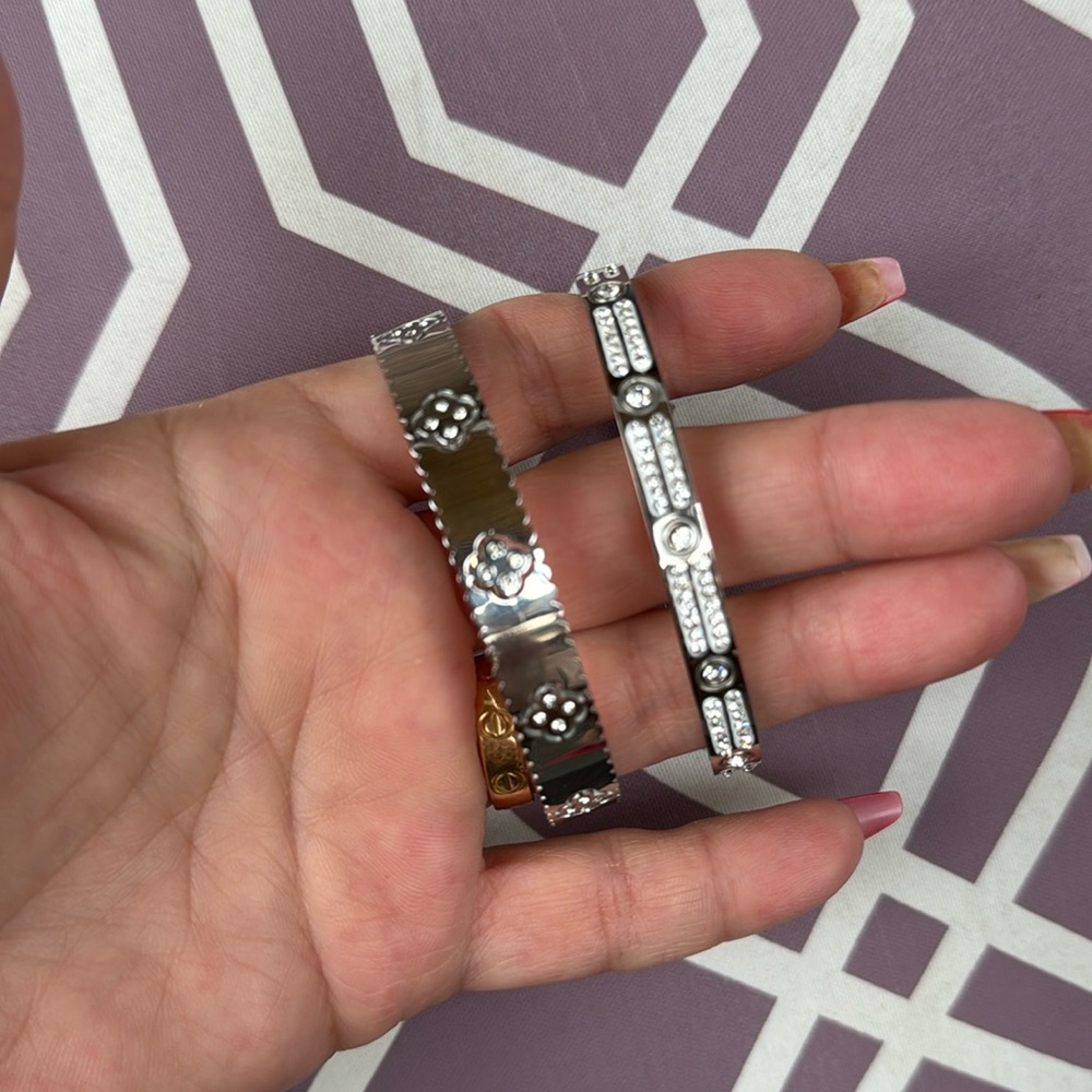 2 bangles - Picture 2 of 4